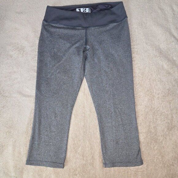 2/$20New Balance Leggings Womens Small Gray Mid Rise Crop - Picture 1 of 10